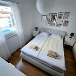Apartment Alicia With Private Pool Vodice