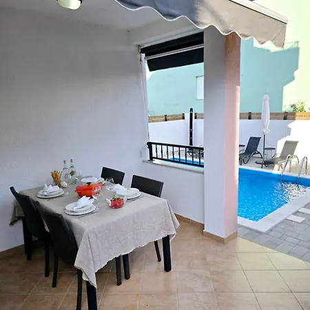 Alicia With Private Pool *