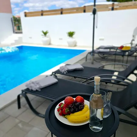 Apartment Alicia With Private Pool *