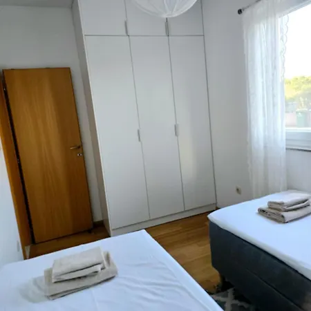 Alicia With Private Pool Appartamento