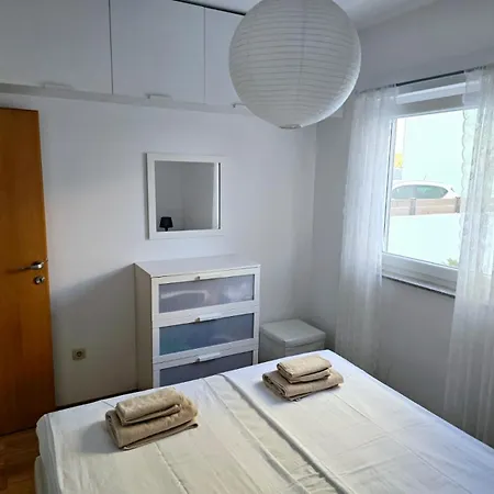 Alicia With Private Pool Appartamento *