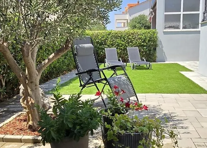 Alicia With Private Pool Apartment Vodice